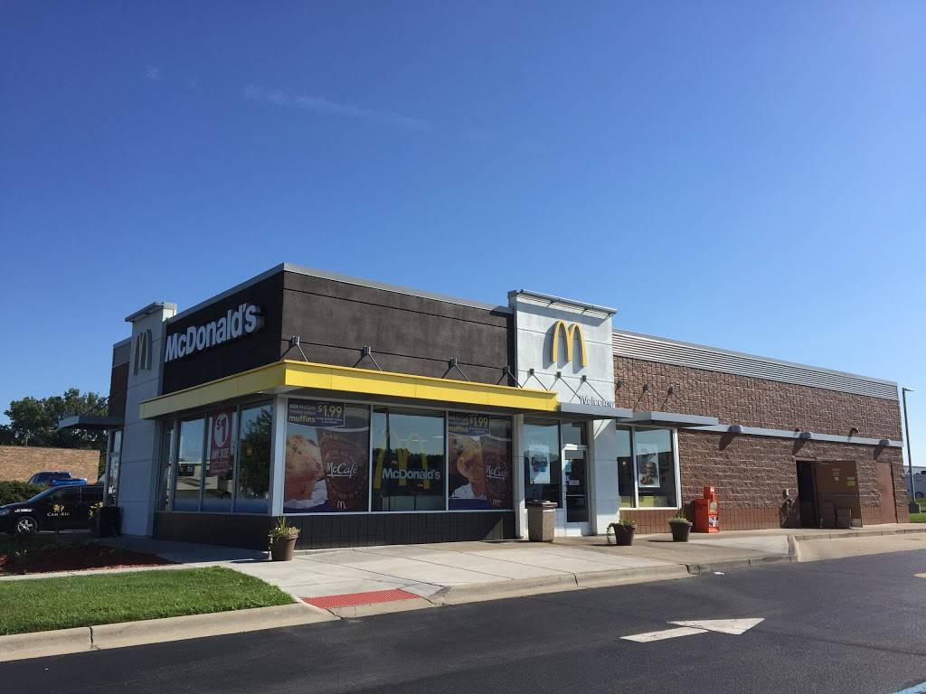 McDonalds | cafe | 24627 N River Rd, Mt Clemens, MI 48043, USA | 5864685310 OR +1 586-468-5310