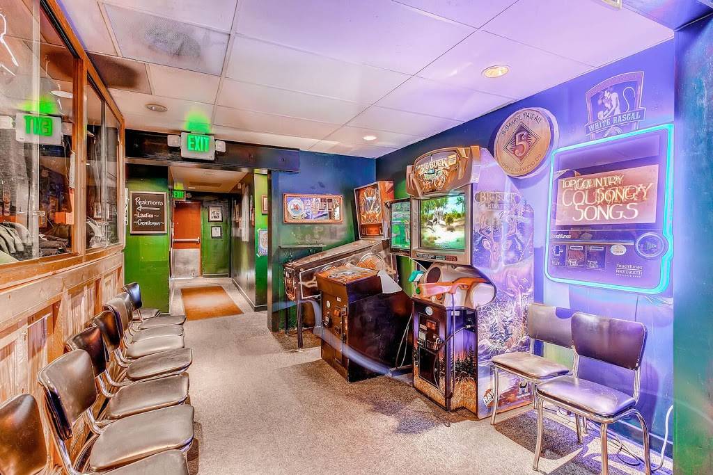 Cherry Cricket - Cherry Creek | restaurant | 2641 E 2nd Ave, Denver, CO 80206, USA | 3033227666 OR +1 303-322-7666