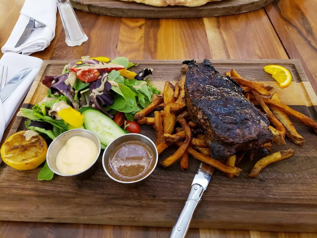 La TABLÉE | restaurant | 246 Chemin du Lac-Millette, Saint-Sauveur, QC J0R 1R3, Canada | 4502271811 OR +1 450-227-1811