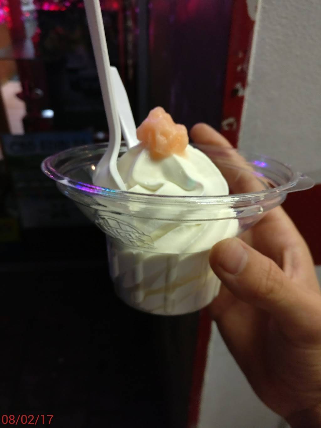 Ritas Italian Ice & Frozen Custard | restaurant | 5880 Forbes Ave, Pittsburgh, PA 15217, USA | 4124211941 OR +1 412-421-1941