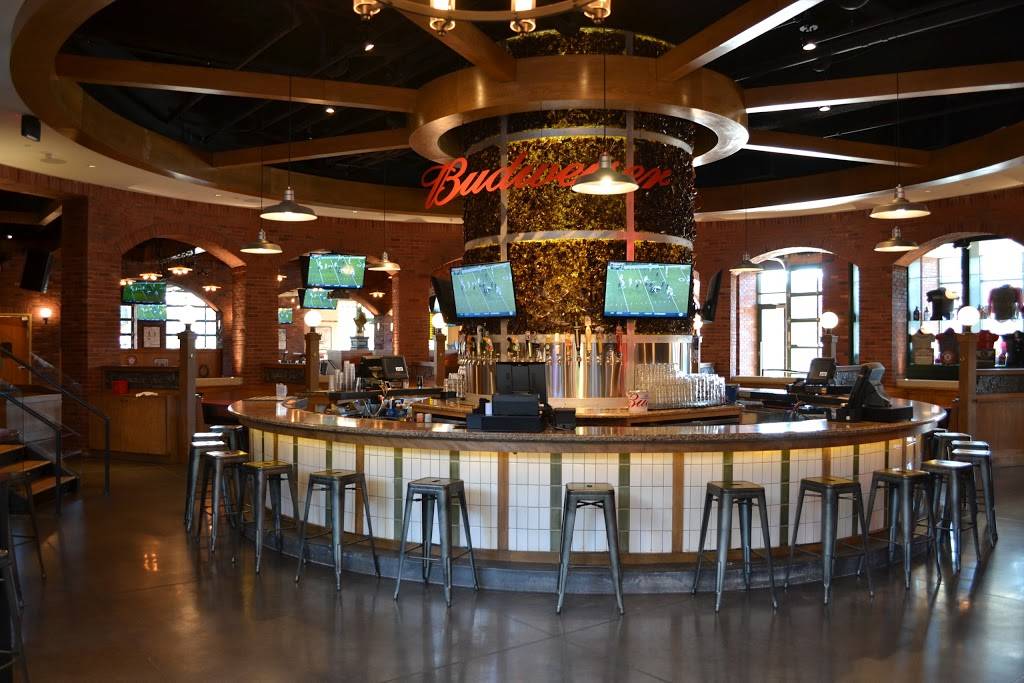 Budweiser Brew House | restaurant | 601 Clark Ave #101, St. Louis, MO 63102, USA | 3142415575 OR +1 314-241-5575