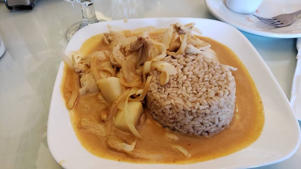 Thai Dish | restaurant | 220 Court St, Auburn, ME 04210, USA | 2077773499 OR +1 207-777-3499