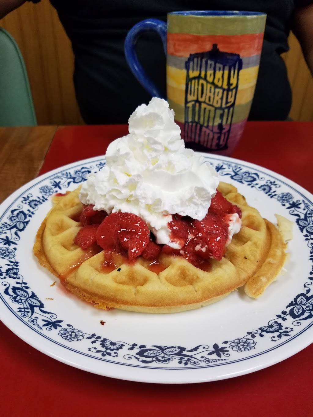 First Street Coffee Station | bakery | 501 S Pine Ridge Ave, Merrill, WI 54452, USA | 7157220020 OR +1 715-722-0020