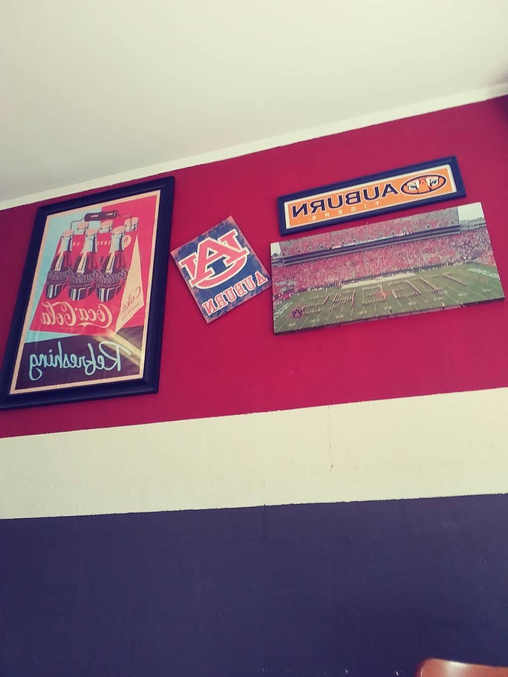 A Slab and More BBQ | restaurant | 803 E Pettus St, Demopolis, AL 36732, USA | 3342890084 OR +1 334-289-0084