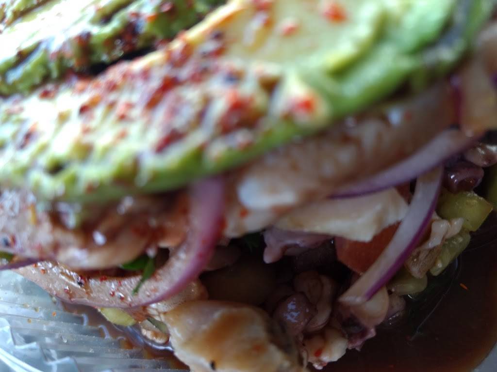 Mariscos La Bola | restaurant | 401 N Johnson Ave, El Cajon, CA 92020, USA | 6197171084 OR +1 619-717-1084