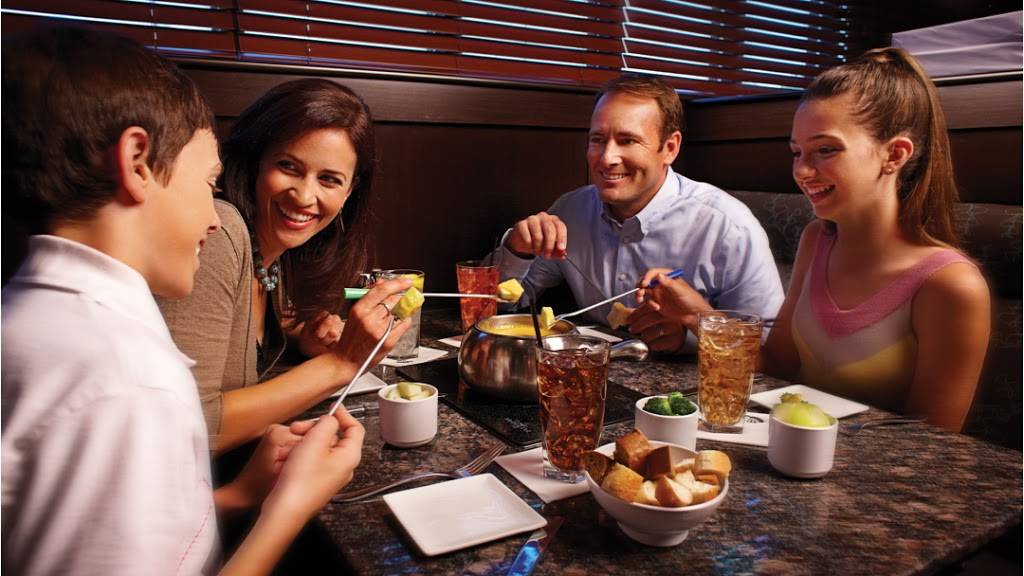 The Melting Pot | restaurant | 213 Burlington Rd, Bedford, MA 01730, USA | 7817910529 OR +1 781-791-0529