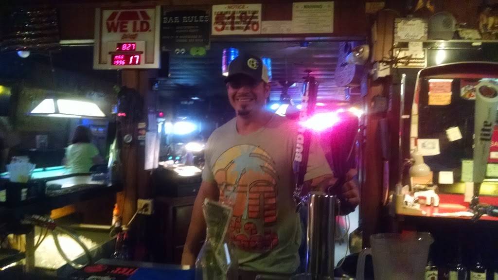 The Cowboy Club/Sandys Grill | restaurant | 15027 US-75, Van Alstyne, TX 75495, USA | 9034826325 OR +1 903-482-6325