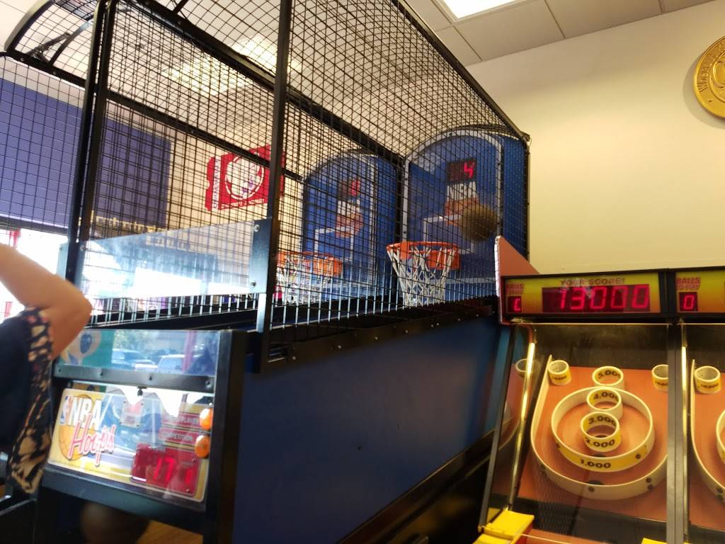 Chuck E. Cheese | restaurant | 244 N Congress Ave, Boynton Beach, FL 33425, USA | 5613691032 OR +1 561-369-1032