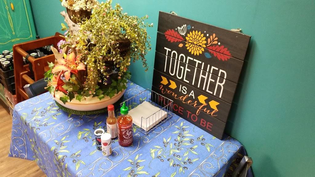 Midland Trail Cafe | restaurant | 30485 Midland Trail, Lookout, WV 25868, USA | 3045742299 OR +1 304-574-2299