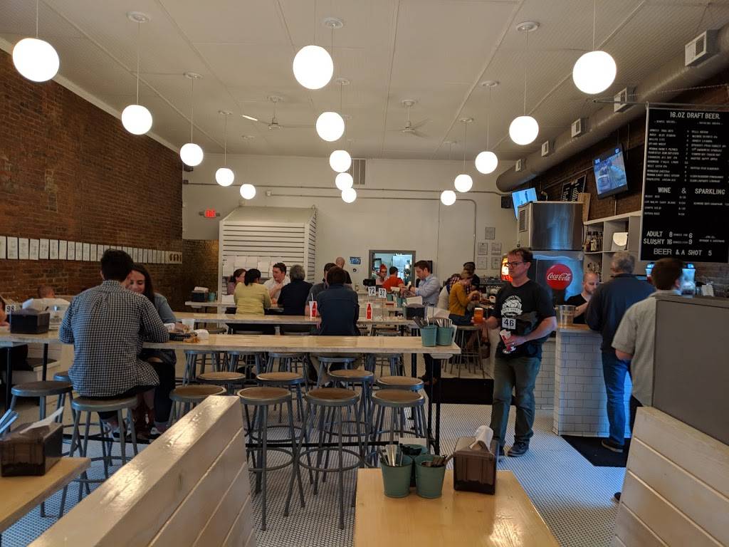 Royals Hot Chicken | restaurant | 736 E Market St, Louisville, KY 40202, USA | 5029197068 OR +1 502-919-7068