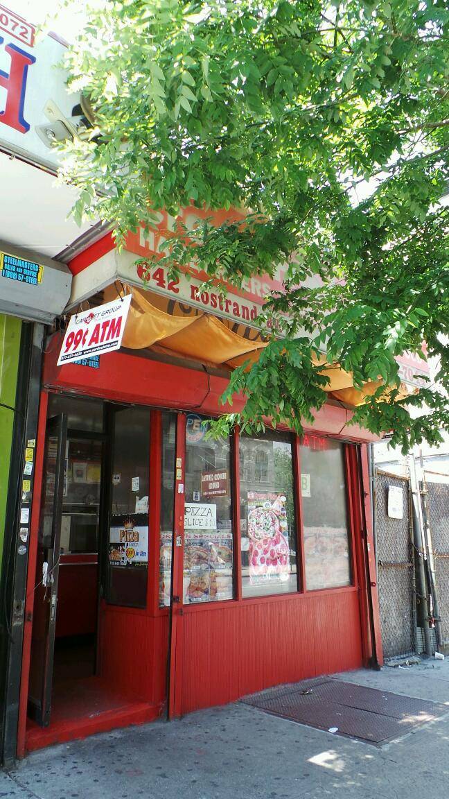 Margherita Pizzaria & Crown Fried Chicken | restaurant | 642 Nostrand Ave, Brooklyn, NY 11216, USA | 7184677044 OR +1 718-467-7044