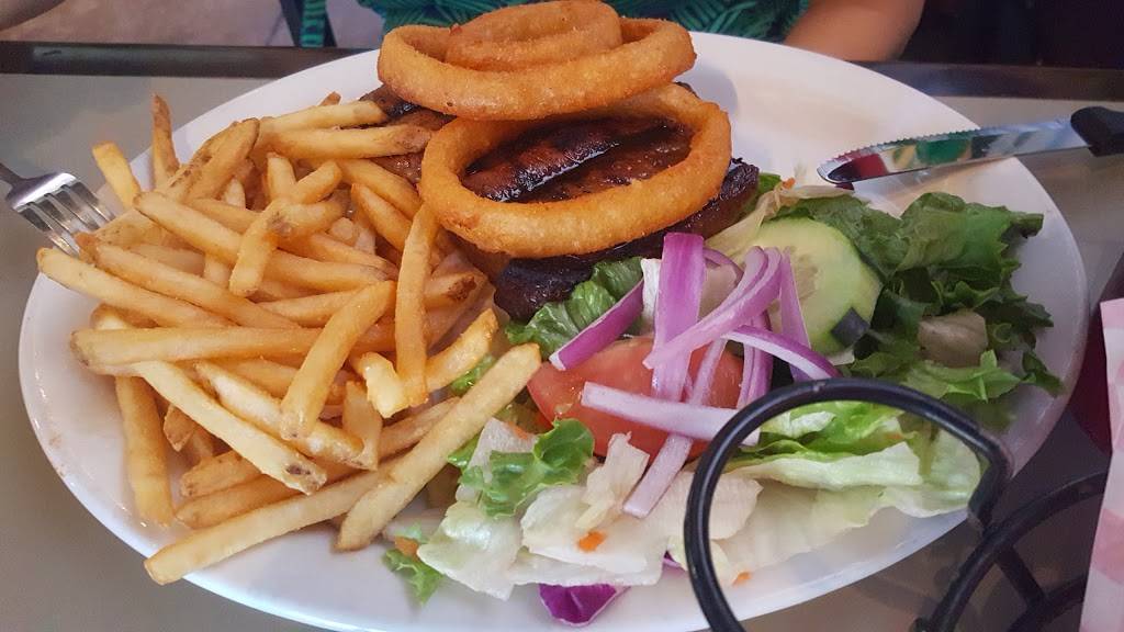 Chiltepinos Wings | restaurant | 750 W Shell Rd, Nogales, AZ 85621, USA | 5203773237 OR +1 520-377-3237