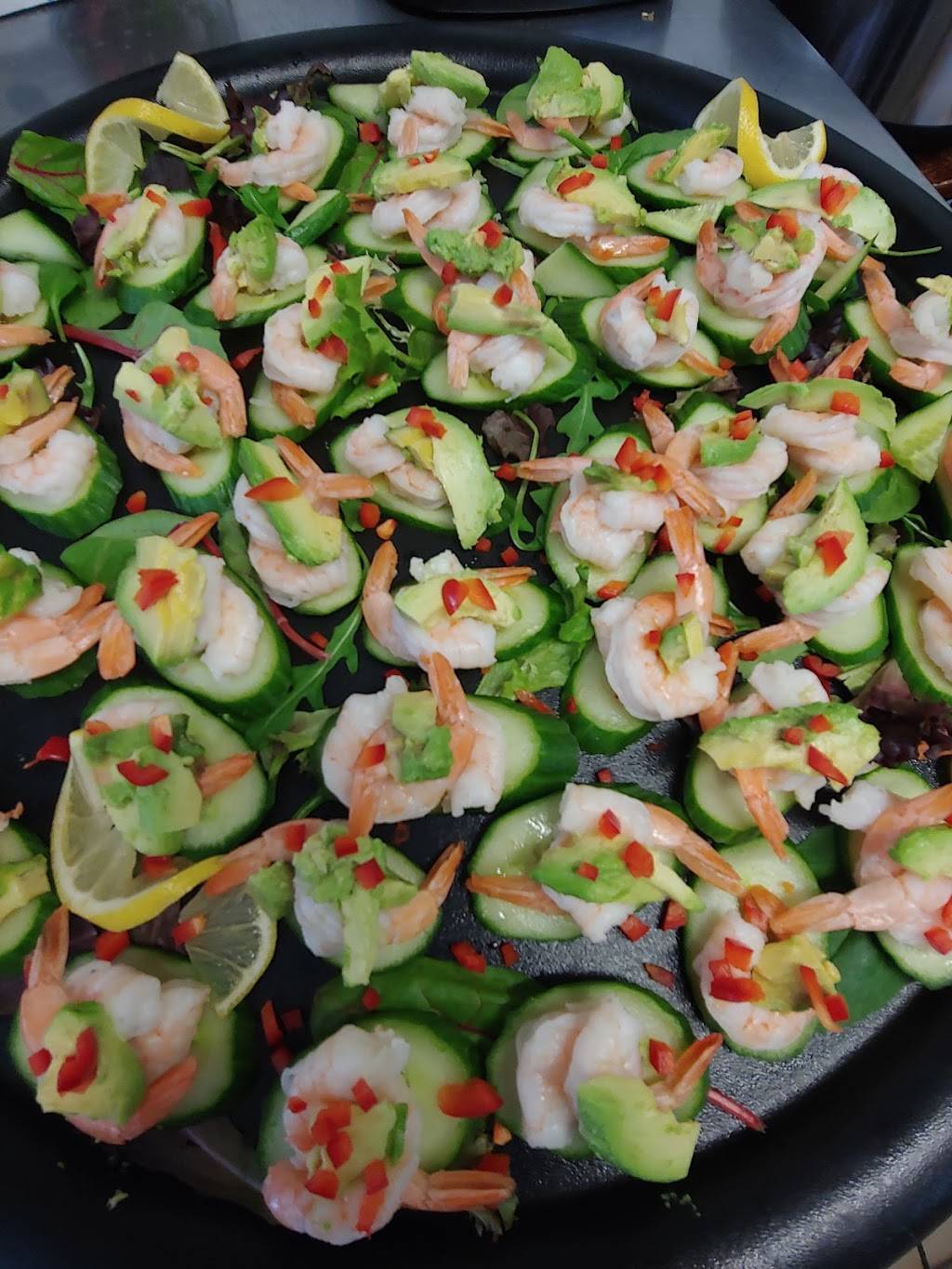 Mountain Tap Bar & Grill | restaurant | 1901 Youngfield St #101, Golden, CO 80401, USA | 7206895972 OR +1 720-689-5972