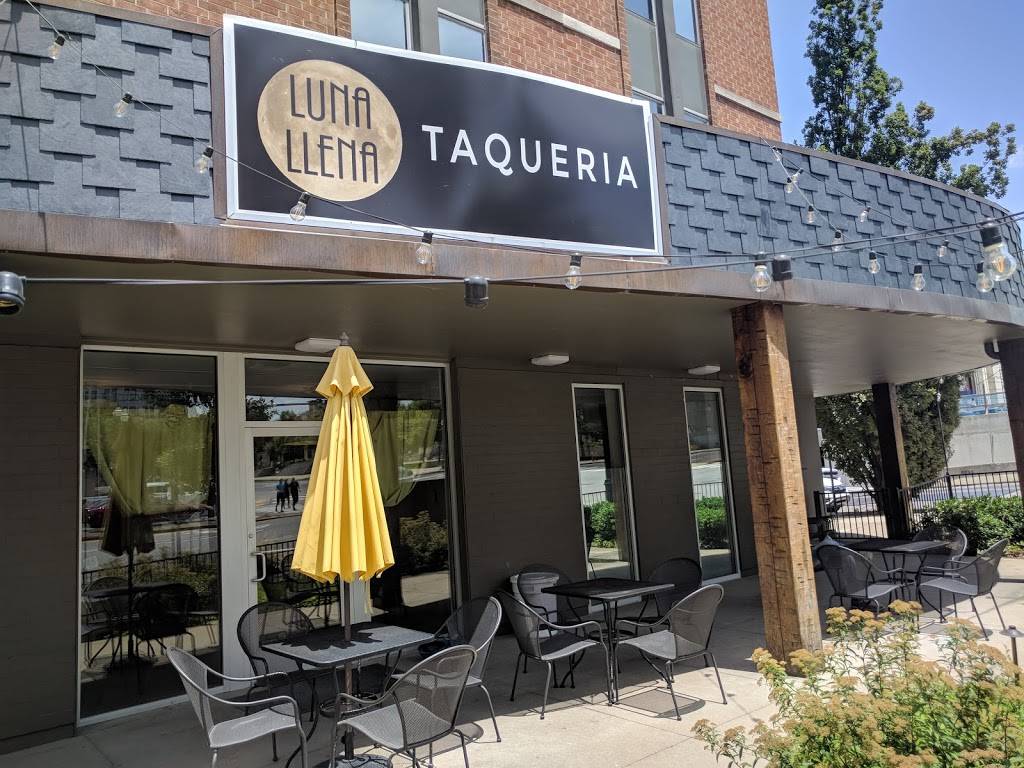 Luna Llena Taqueria | restaurant | 300 James Robertson Pkwy #1, Nashville, TN 37201, USA | 6156790346 OR +1 615-679-0346