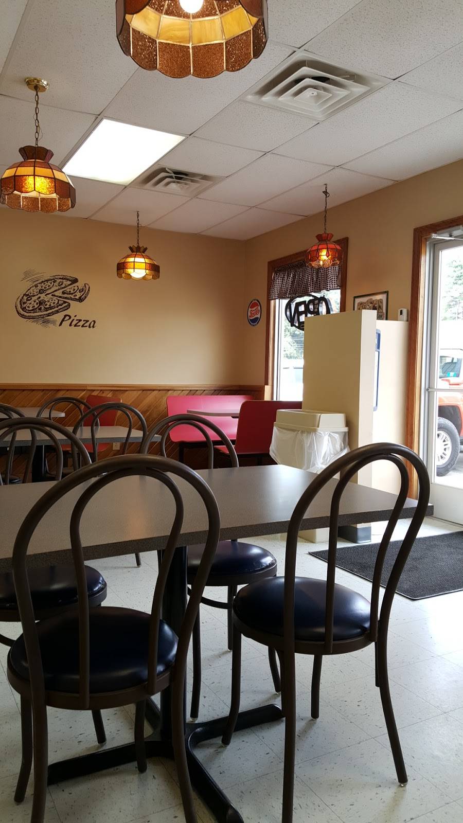 Dough Boyz Pizzeria | meal takeaway | 26920 OH-7, Marietta, OH 45750, USA | 7403742699 OR +1 740-374-2699