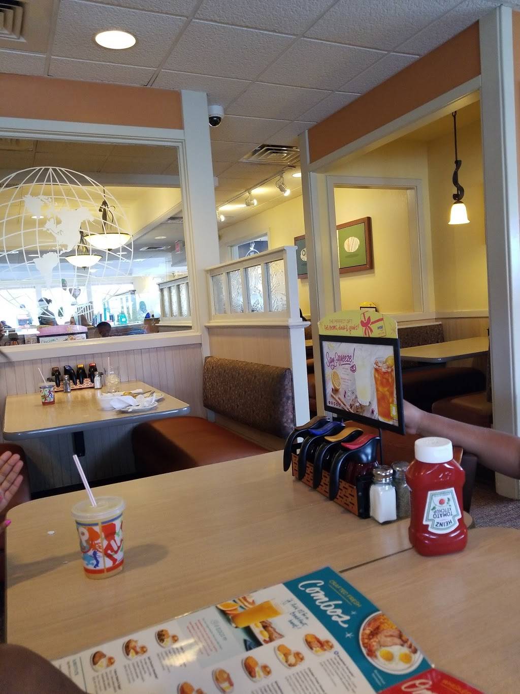 IHOP | restaurant | 7748 Crestwood Blvd, Irondale, AL 35210, USA | 2059565502 OR +1 205-956-5502