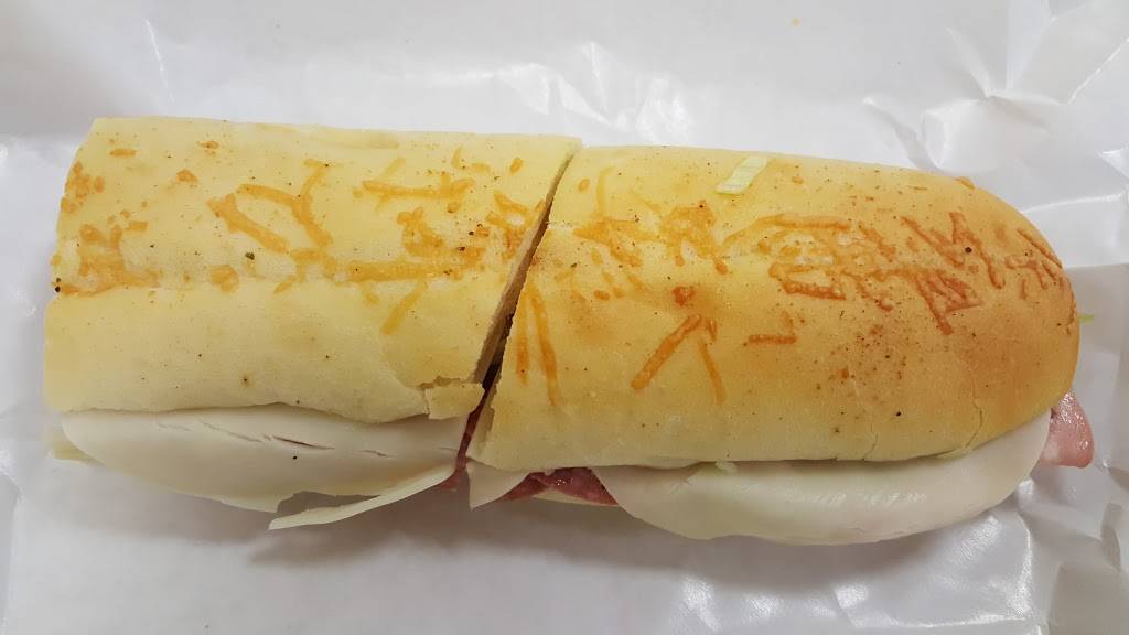 Ginos Italian Deli | restaurant | 6509 Century Ave, Middleton, WI 53562, USA | 6088270999 OR +1 608-827-0999