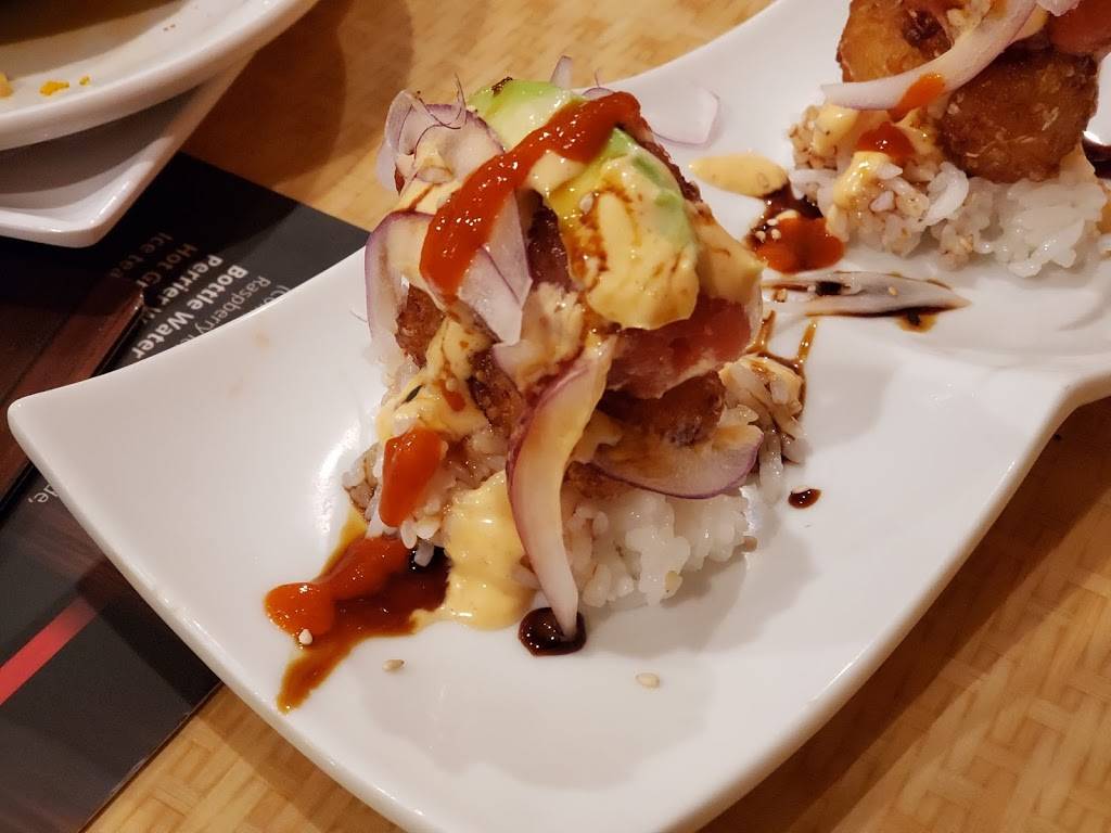 Mad Tuna | restaurant | 27540 Sierra Hwy, Canyon Country, CA 91351, USA | 6619771168 OR +1 661-977-1168