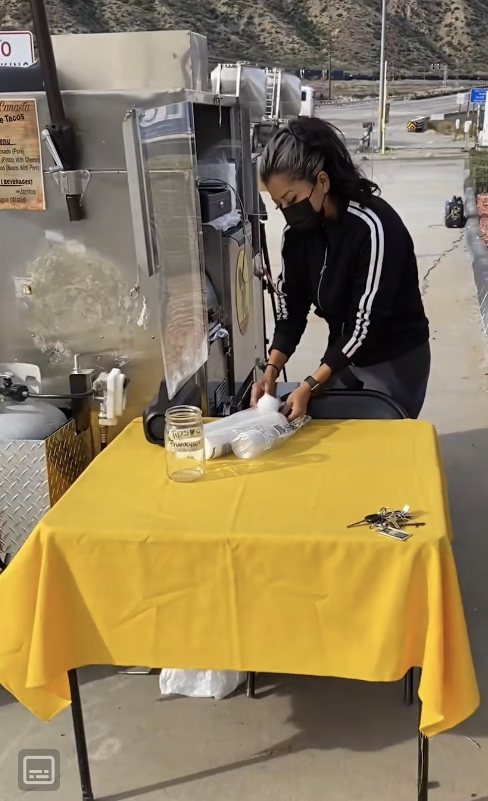 TACOLLYNN | restaurant | 3845 Stobbs Way, Jurupa Valley, CA 92509, USA | 8774907625 OR +1 877-490-7625