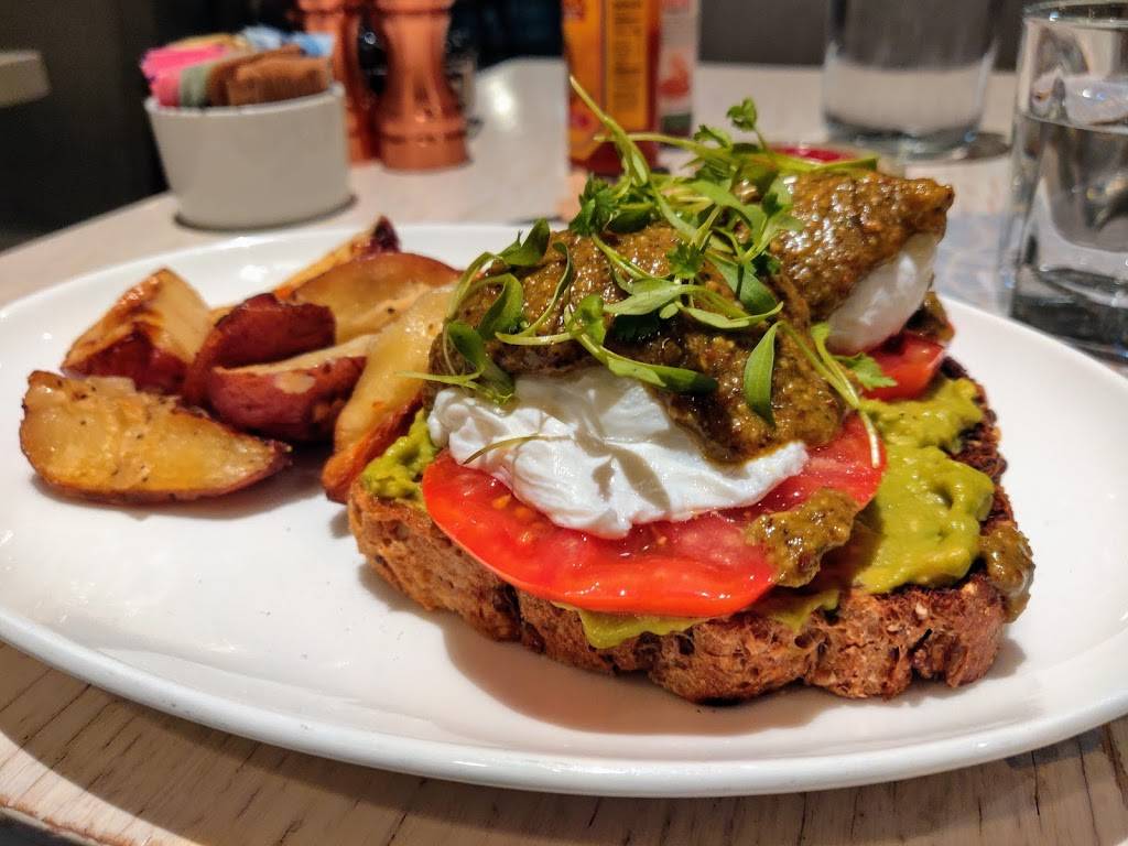 Grill and Vine | restaurant | Denver, CO 80249, USA | 3033171800 OR +1 303-317-1800