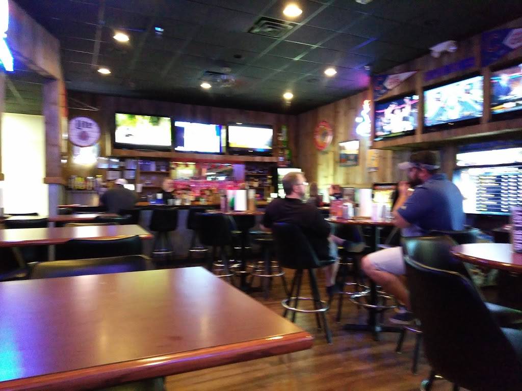 Chicken Coop Sports Bar & Grille | restaurant | 1960 Grand Ave #23, West Des Moines, IA 50265, USA | 5152230088 OR +1 515-223-0088