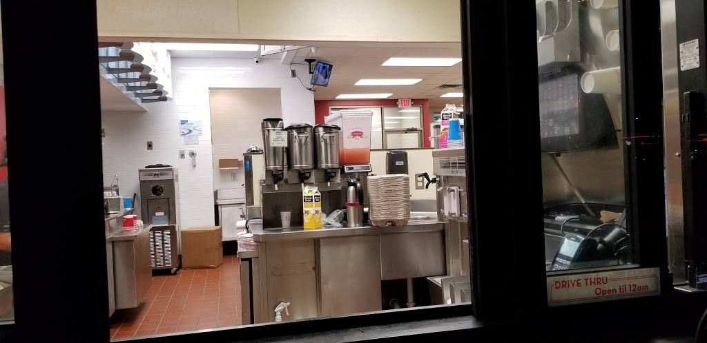 Wendys | restaurant | 3507 N Navarro St, Victoria, TX 77901, USA | 3615416021 OR +1 361-541-6021