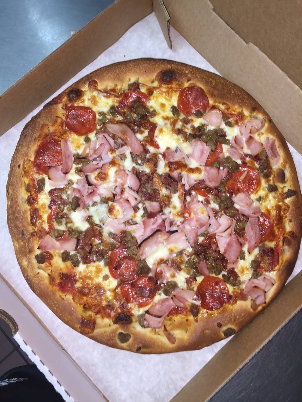 Holme Style Pizza | restaurant | 2903 Holme Ave, Philadelphia, PA 19136, USA | 2156736868 OR +1 215-673-6868