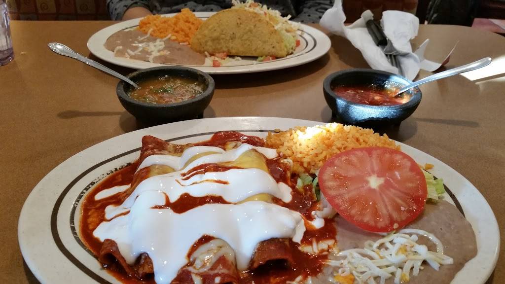 El Coco Loco | restaurant | 205 Main St, West Chicago, IL 60185, USA | 6302931101 OR +1 630-293-1101