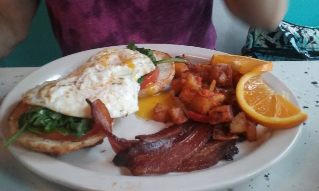 Dotties | bakery | 787 Main St S, Woodbury, CT 06798, USA | 2032632516 OR +1 203-263-2516