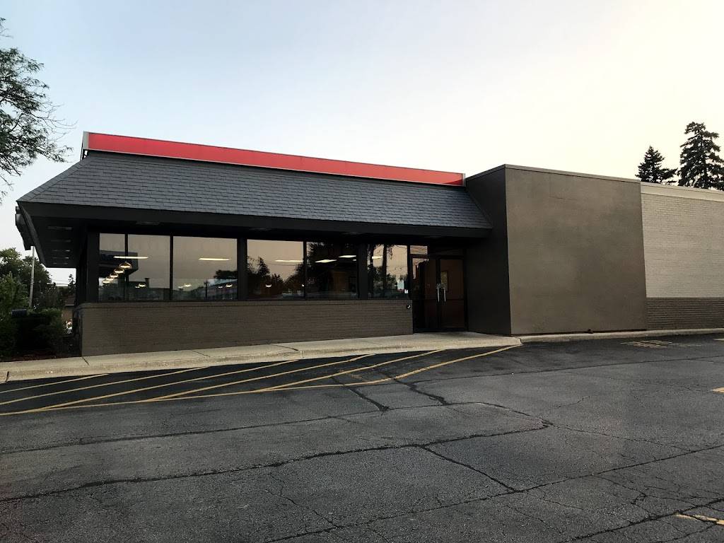 Burger King | restaurant | 1242 Lee St, Des Plaines, IL 60018, USA | 8478270430 OR +1 847-827-0430