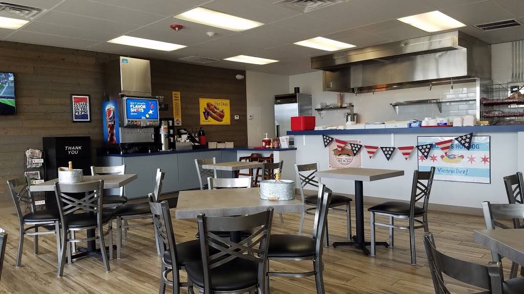 Tasty Dawgs of Elk Grove | restaurant | 812 E Higgins Rd, Elk Grove Village, IL 60007, USA | 8472584281 OR +1 847-258-4281