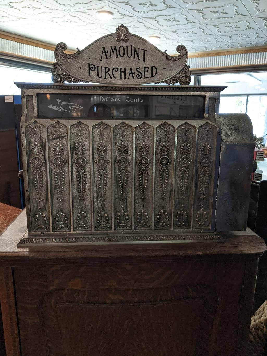 Smoking Gun General Store and Steakhouse | restaurant | 711 S Jackson St, Houston, MS 38851, USA | 6626315005 OR +1 662-631-5005