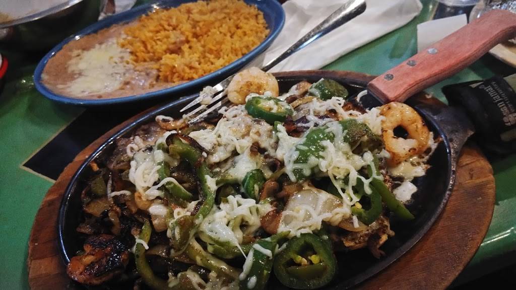El Maguey | restaurant | 901 E Nifong Blvd, Columbia, MO 65201, USA | 5738743812 OR +1 573-874-3812