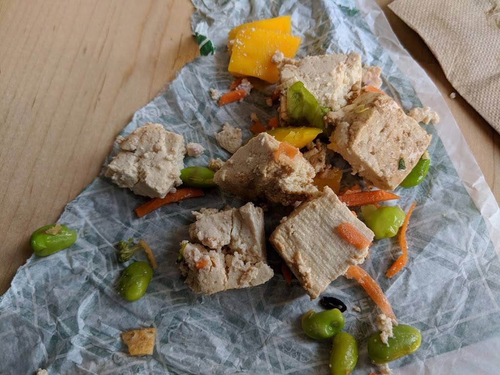 Freshii | restaurant | 342 Richmond Rd, Ottawa, ON K2A 0E8, Canada | 6133198090 OR +1 613-319-8090