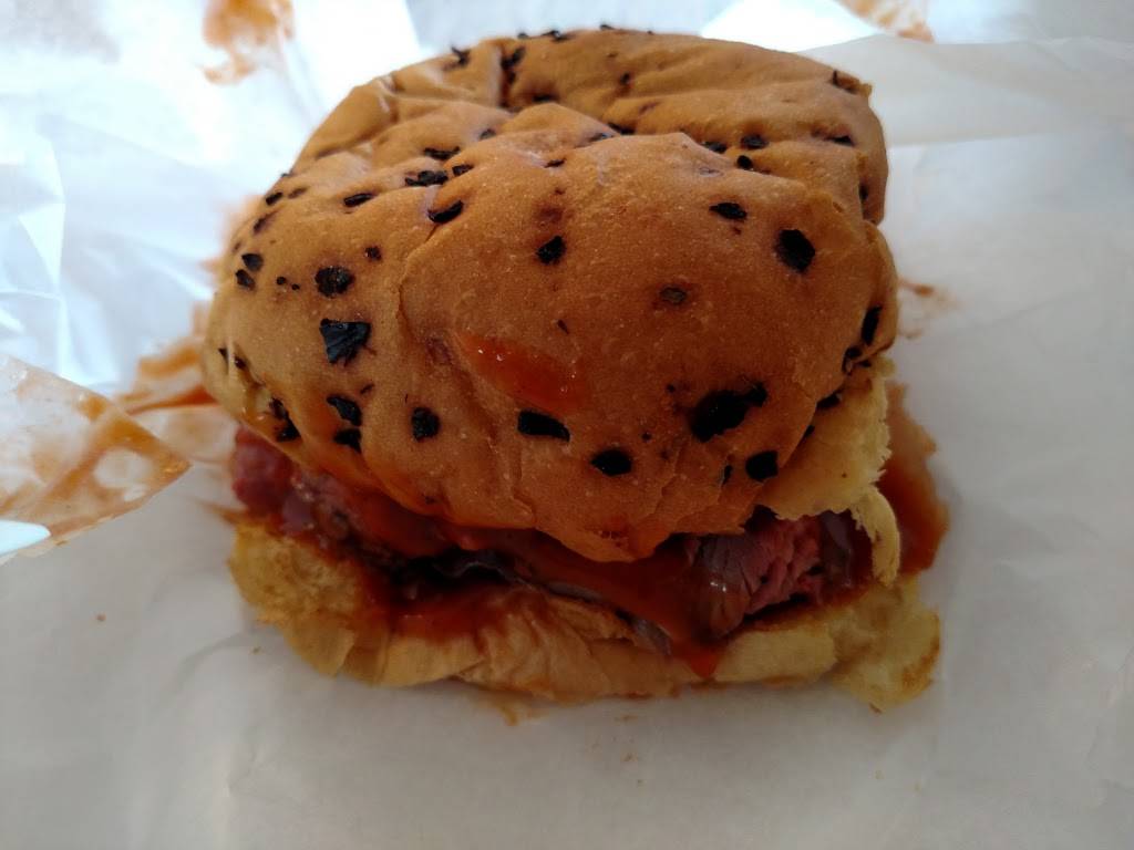 Blue House Derry | restaurant | 21 Birch St, Derry, NH 03038, USA | 6038184363 OR +1 603-818-4363