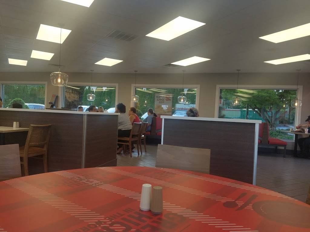 KFC | restaurant | 1612 MacArthur Rd, Whitehall, PA 18052, USA | 6107767773 OR +1 610-776-7773