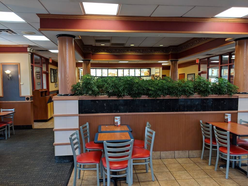 Arbys | restaurant | 665 W Crossville Rd, Roswell, GA 30075, USA | 7706422424 OR +1 770-642-2424