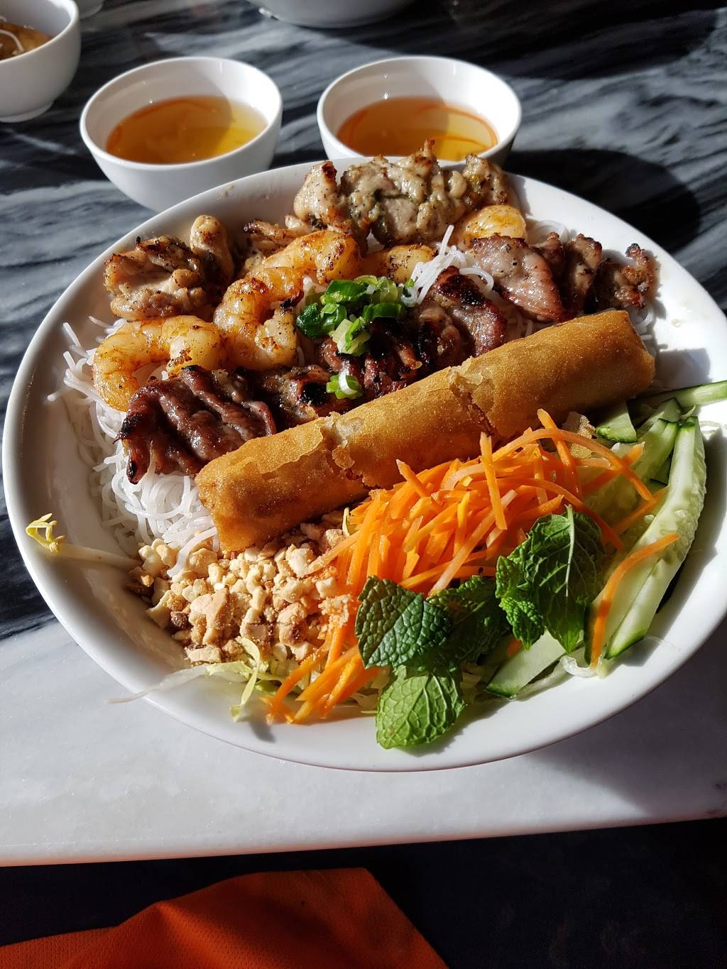 Merivale Noodle House | restaurant | 1519 Merivale Rd, Nepean, ON K2G 3J3, Canada | 6132268812 OR +1 613-226-8812