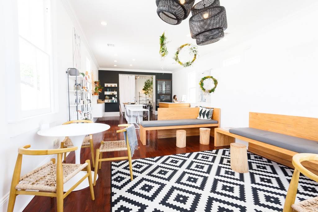 Raw Republic | restaurant | 4528 Magazine St, New Orleans, LA 70115, USA | 5043248234 OR +1 504-324-8234