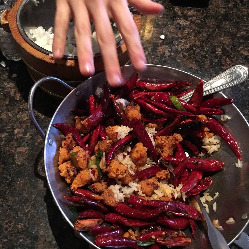 Mulan Asian Bistro - Young Ave | restaurant | 5746, 2149 Young Ave, Memphis, TN 38104, USA | 9013473965 OR +1 901-347-3965