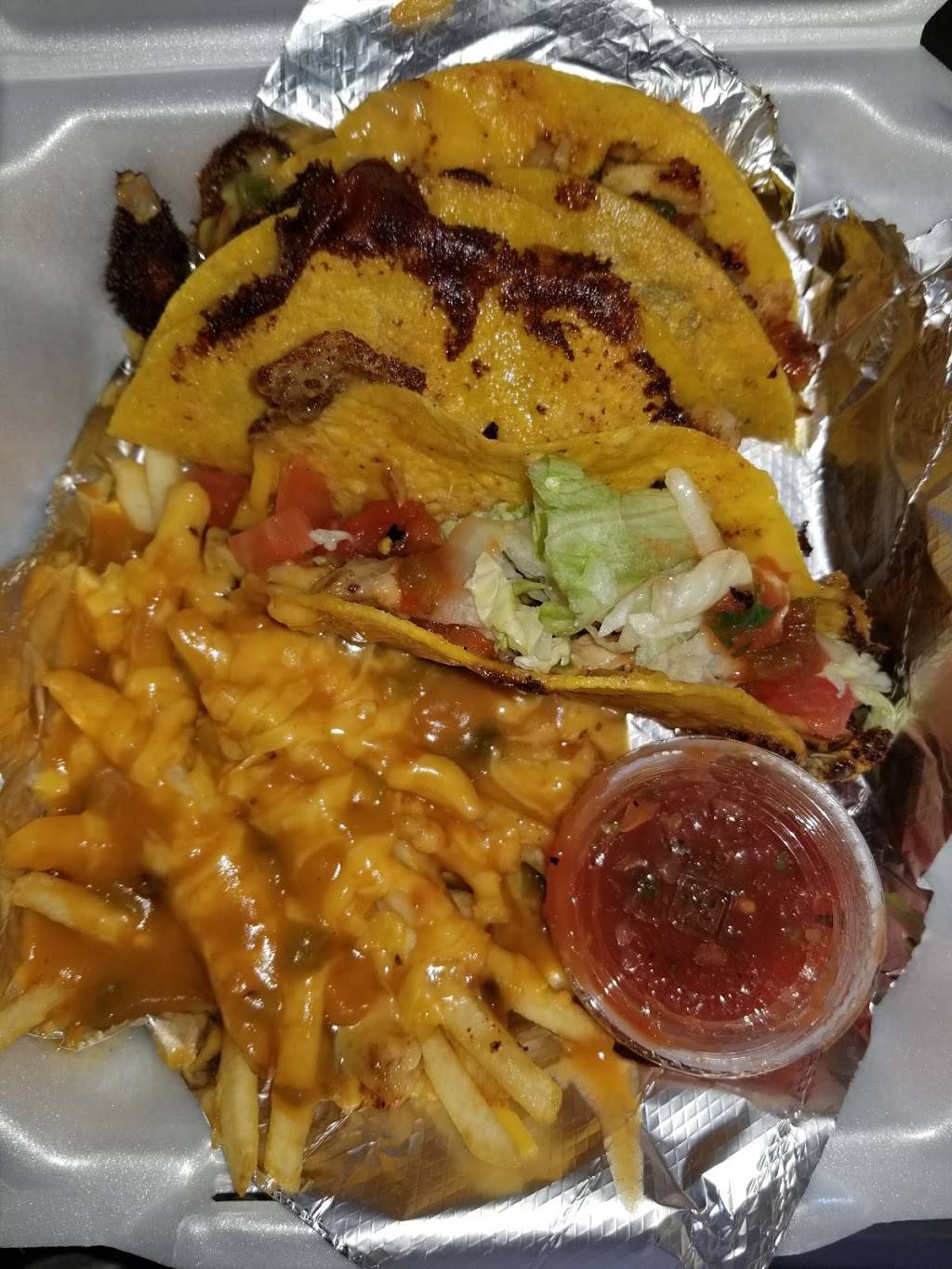 Chili-Shack | restaurant | 8809 W Colfax Ave, Lakewood, CO 80215, USA | 3032747800 OR +1 303-274-7800