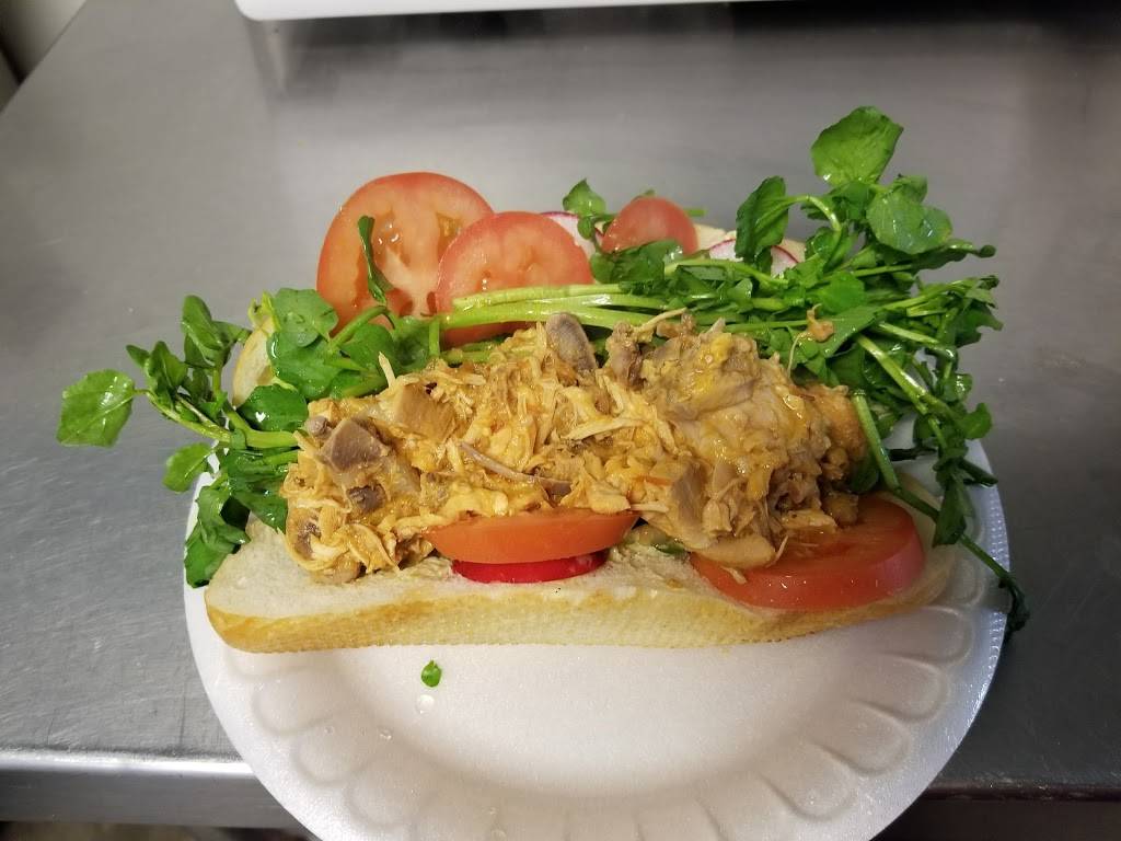 El Salvador Pupuseria Titas | meal takeaway | 26026 Pacific Hwy S, Kent, WA 98032, USA | 2539460664 OR +1 253-946-0664