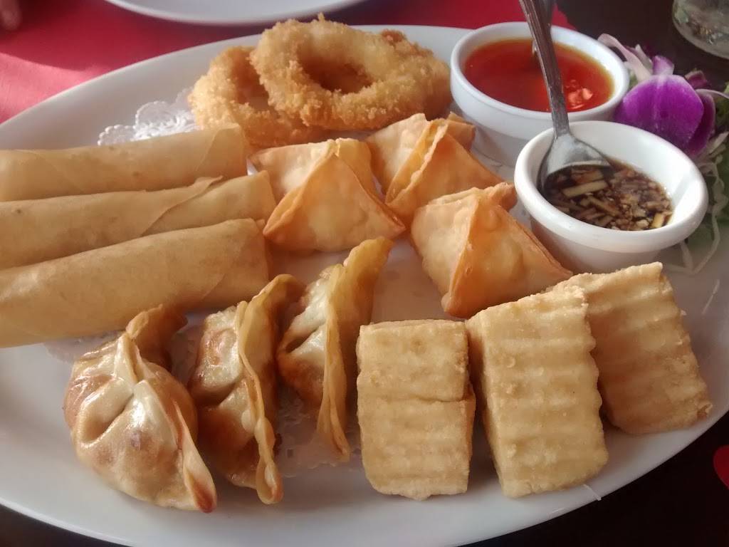 Thai Thai Restaurant | restaurant | 1717 E Vista Way, Vista, CA 92084, USA | 7606439333 OR +1 760-643-9333