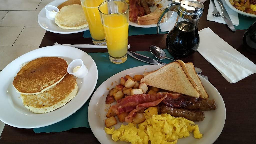 Old Town Cafe | restaurant | 222 North Ave, Abington, MA 02351, USA | 7818788046 OR +1 781-878-8046