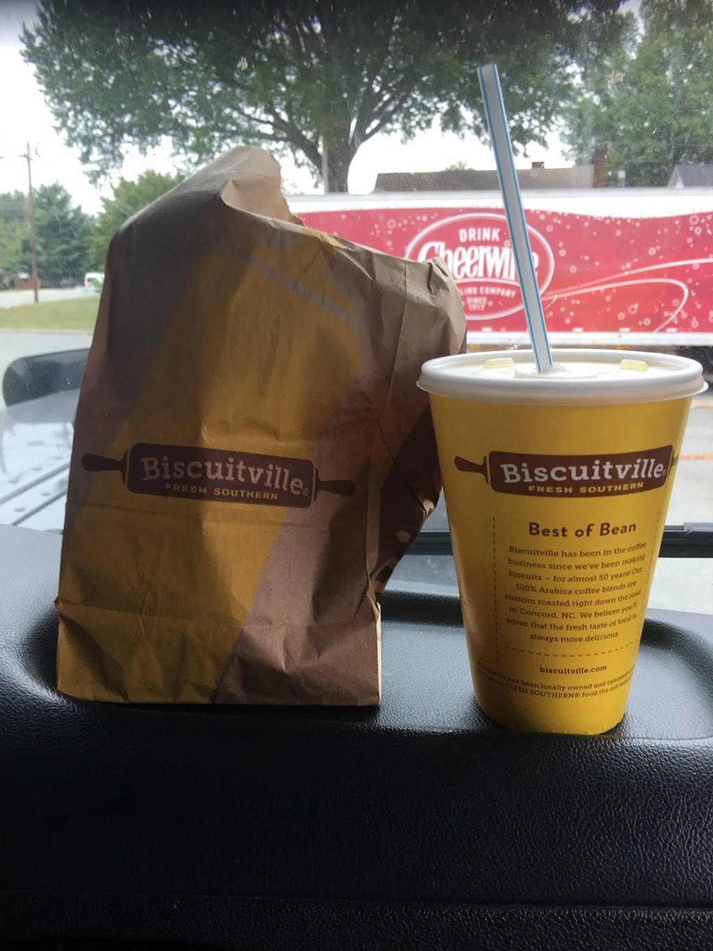 Biscuitville | cafe | 2230 Maple Ave, Burlington, NC 27215, USA | 3362260178 OR +1 336-226-0178