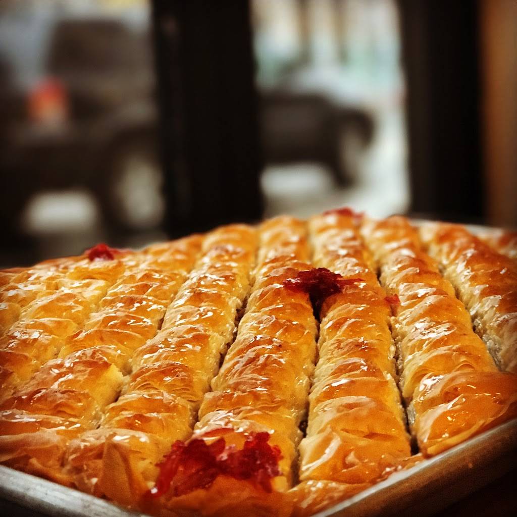 Wafas Express | restaurant | 812 Grand St, Brooklyn, NY 11211, USA | 7185763547 OR +1 718-576-3547