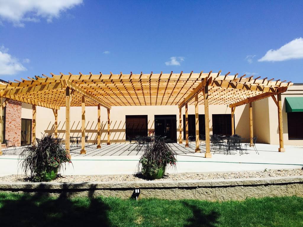 Minervas Restaurant & Bar | restaurant | 1405 Highway 71 N, Okoboji, IA 51355, USA | 7123325296 OR +1 712-332-5296