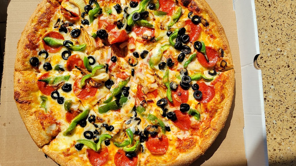 Runner Pizza Stoughton | restaurant | 516 Washington St, Stoughton, MA 02072, USA | 7813441919 OR +1 781-344-1919