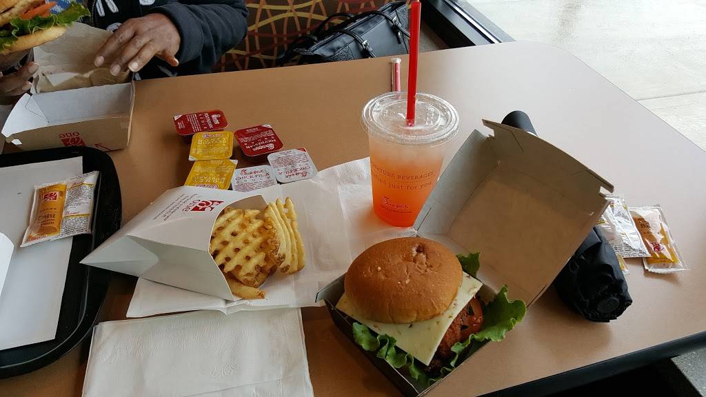 Chick-fil-A | restaurant | 3648 W Hillsboro Blvd, Deerfield Beach, FL 33442, USA | 9545700404 OR +1 954-570-0404