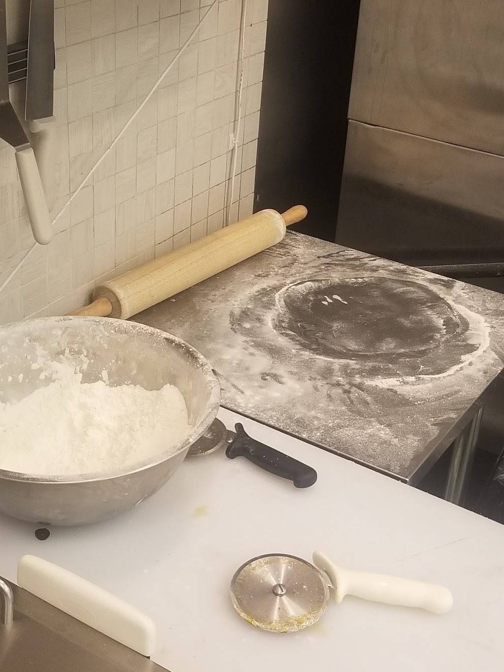 Nobel Pizzeria | restaurant | 8935 Towne Centre Dr #101, San Diego, CA 92122, USA | 8583526385 OR +1 858-352-6385